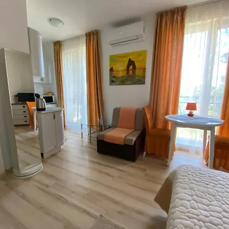 Aphrodite Gardens D301, Studio Lägenhet Slăntjev Brjag